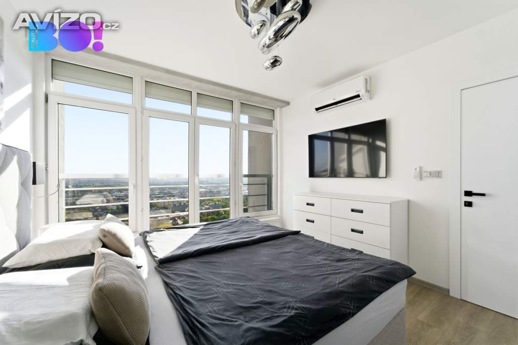 Foto inzerátu Prodej střešního bytu s terasou, 2+kk, 65m², Vinohradská ul., Strašnice