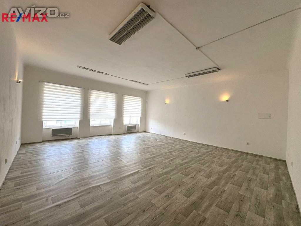 Pronájem Komerčních prostor kancelář 78 m2, náměstí Svobody, Frýdek-Místek