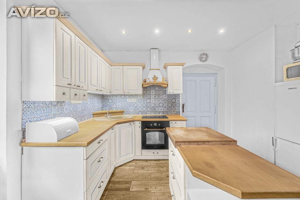 Prodej RD, 7+1, užitná plocha 300 m2, obec Rynárec, okr. Pelhřimov