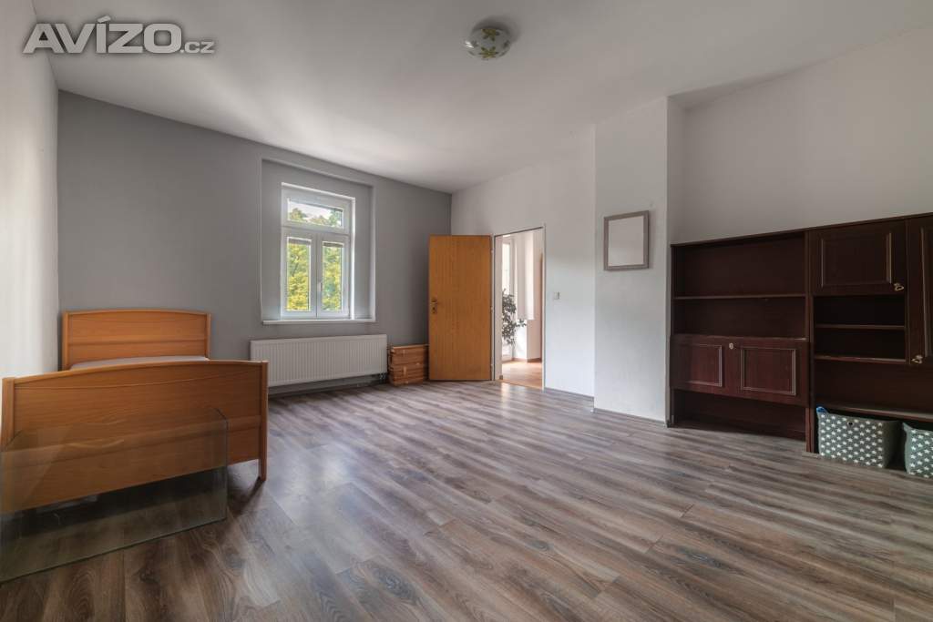 RD 4+kk (6+kk)/ balkon 6 m2/Terasa 198 m2 zahrada 129 m2 Rataje nad Sázavou.