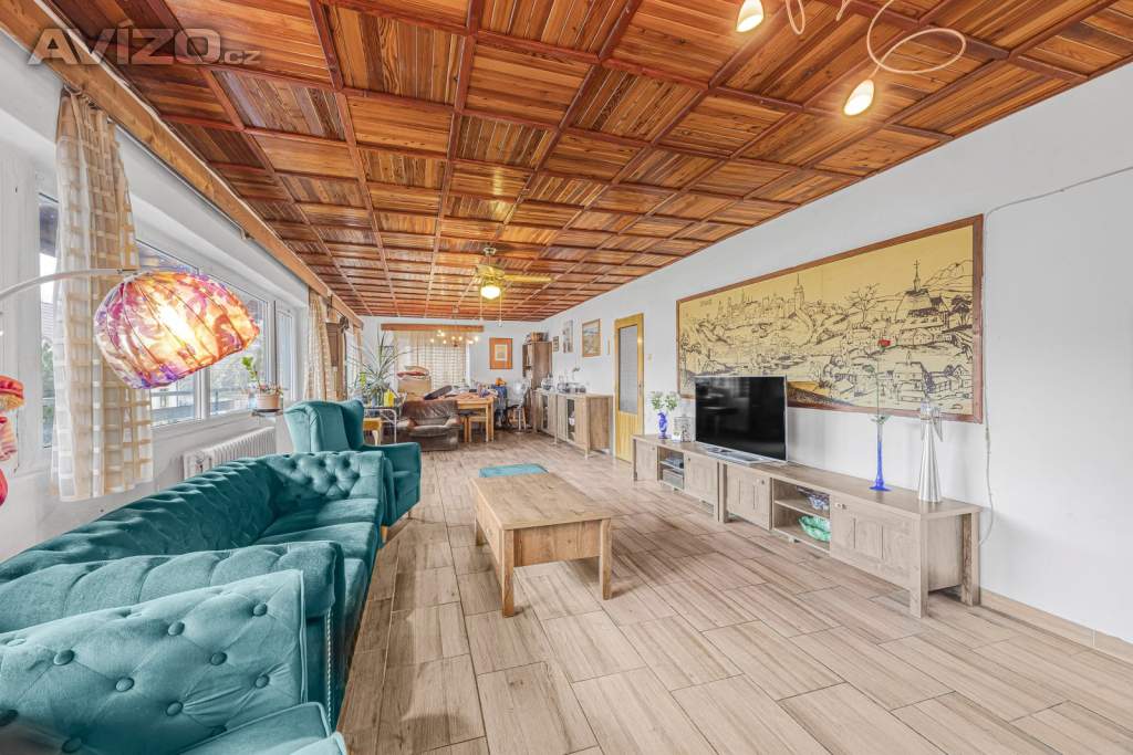 Prodej RD 5+2 220 m2 se zahradou 500 m2 v krásné lokalitě Nového Knína