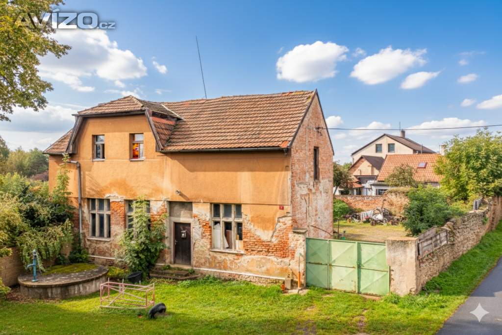 Prodej domu, pozemek 518m2, Hradešín, okres Kolín