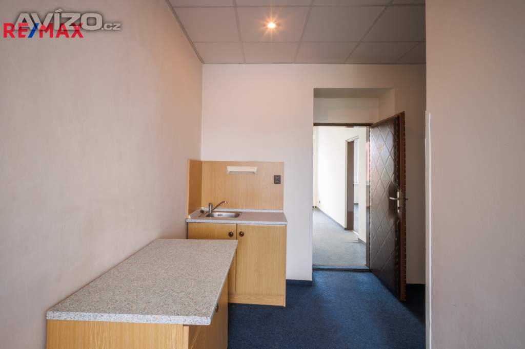 Foto inzerátu Pronájem kanceláře, 22 m², ul. Nádražní, Ostrava