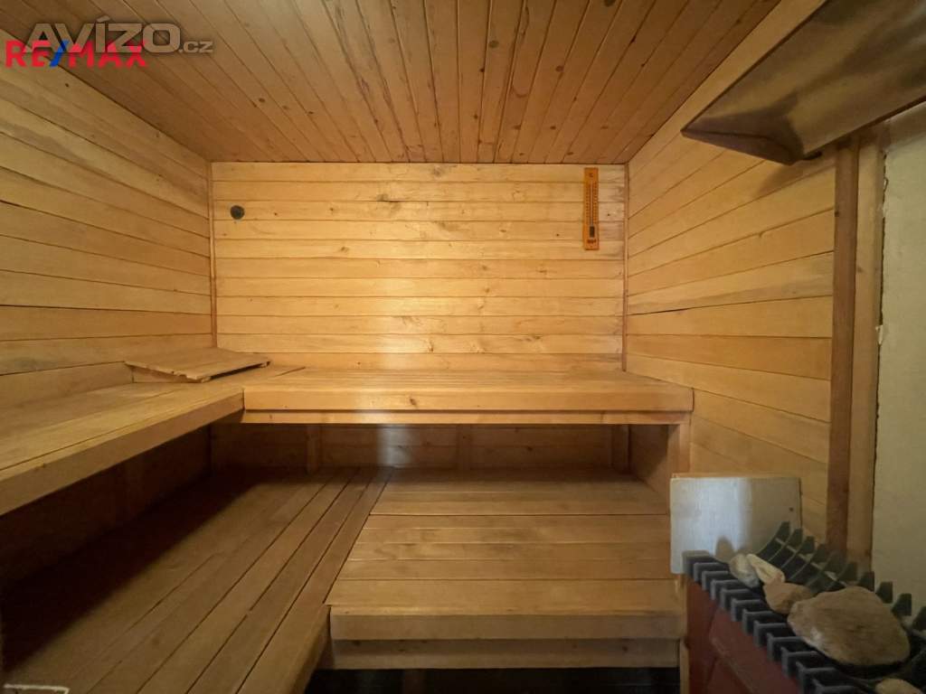 Foto inzerátu Prodej rodinného domu s bazénem 235 m2, Ostrava - Krásné Pole