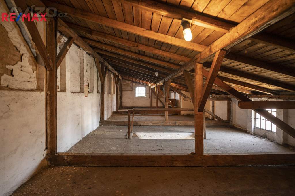 Foto inzerátu Prodej domu s bytovými jednotkami, Háj ve Slezsku