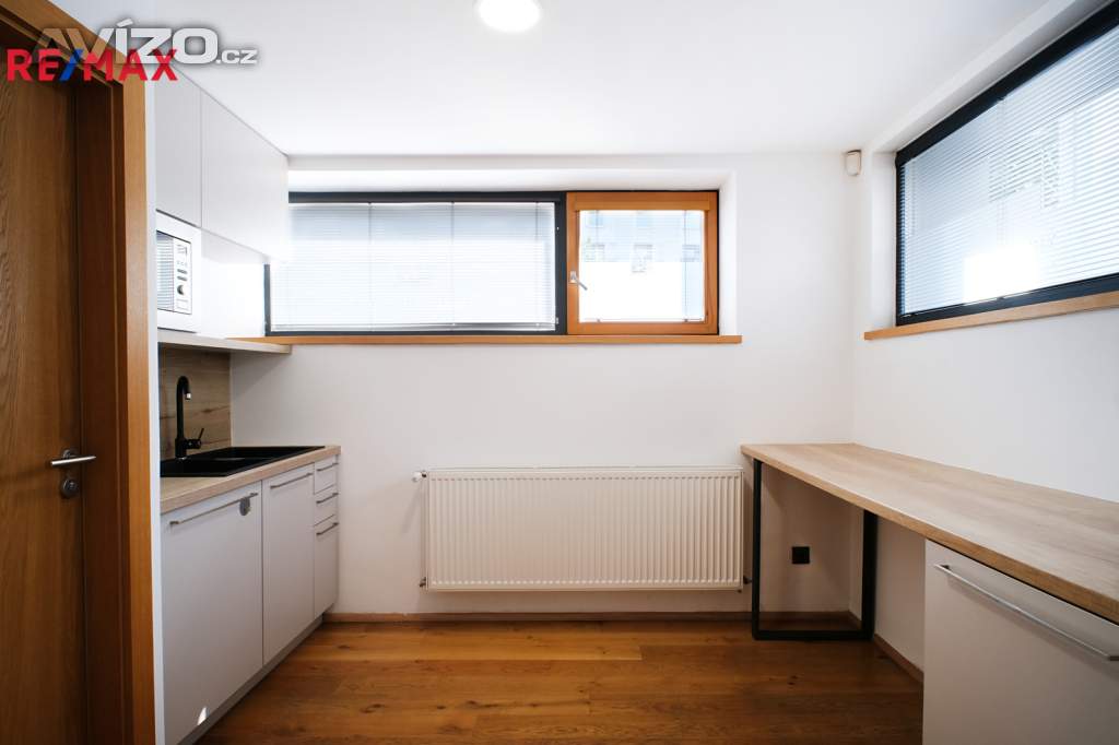 Foto inzerátu Pronájem Kanceláře 77 m2, Švabinského, Moravská Ostrava