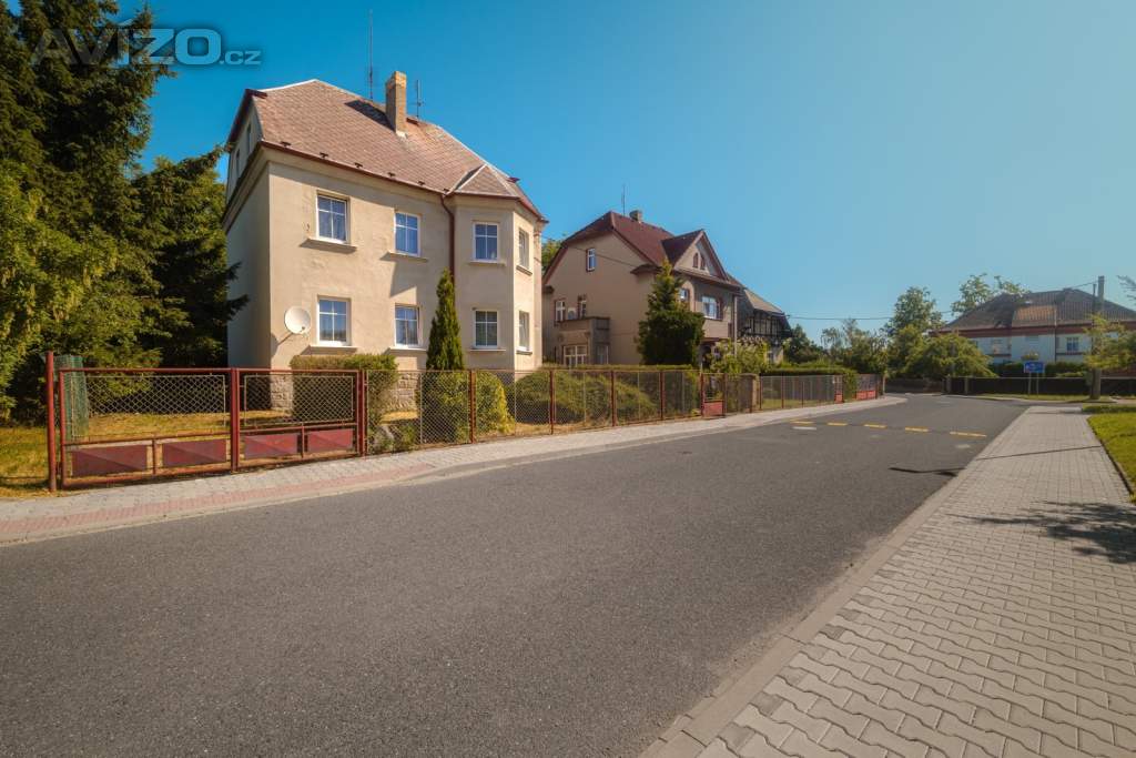 Foto inzerátu Prvorepubliková vila 5+2 (7+3) 380m2 / balkon /garáž / zahrada 1051m2 v top lokalitě k rekonstrukci