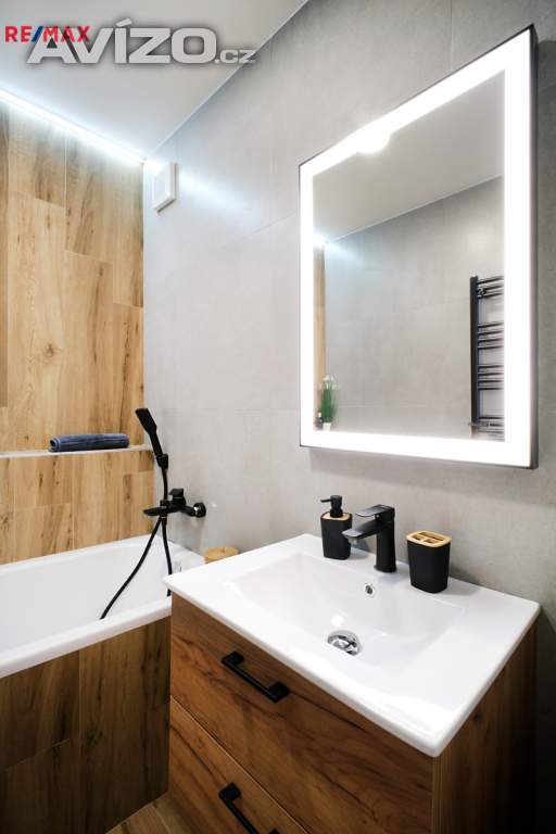 Foto inzerátu Prodej zrekonstruovaného bytu 3+1 v os. vlastnictví, Jana Maluchy Ostrava-Dubina