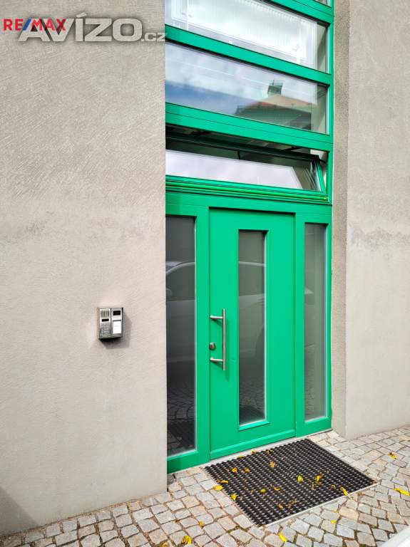 Foto inzerátu Příjemné kanceláře 80 m2 (celé horní patro zrekonstruované vily) k pronájmu, Slezská Ostrava