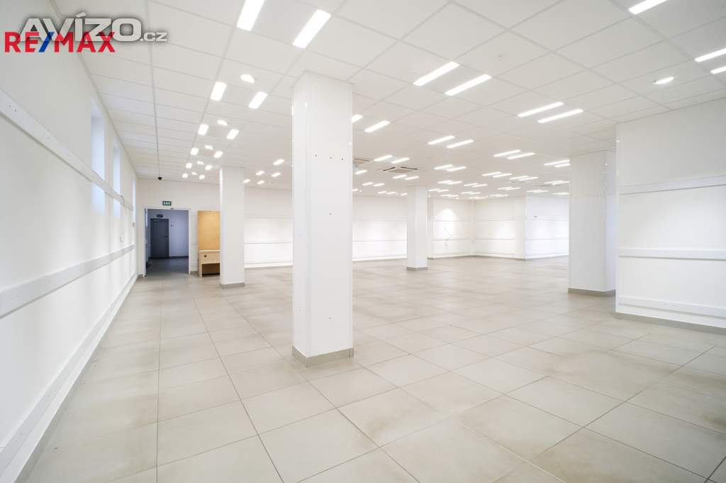 Foto inzerátu Pronájem Obchodní prostory 550 m2, tř. Těreškovové, Karviná-Mizerov