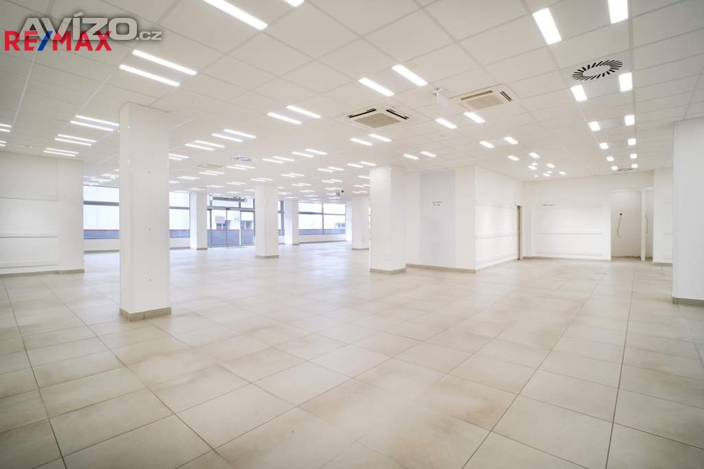 Foto inzerátu Pronájem Obchodní prostory 550 m2, tř. Těreškovové, Karviná-Mizerov