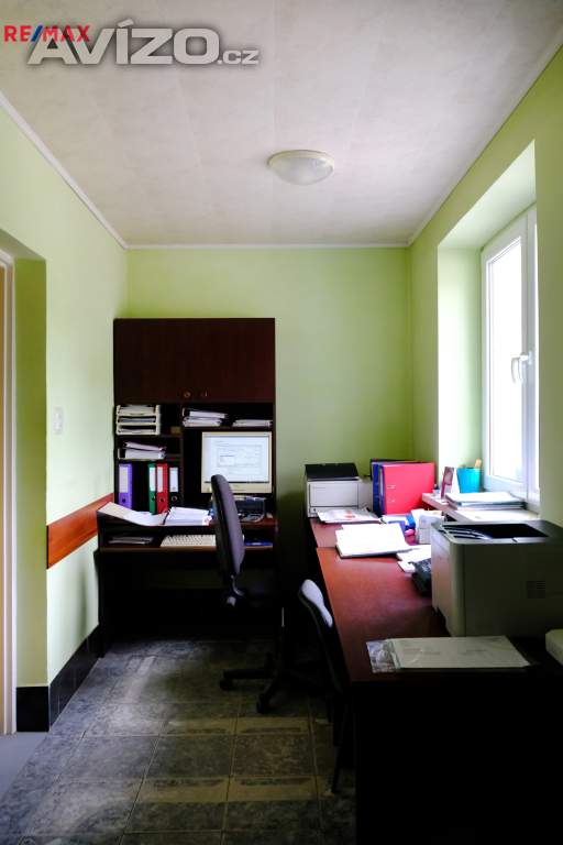 Foto inzerátu Prodej výrobní haly 950 m², pozemek 6 613 m² Malé Kunčice (Kończyce Małe)