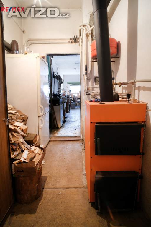 Foto inzerátu Pronájem prostoru garáž, dílna, sklad včetně zázemí a části zahrady, Havířov