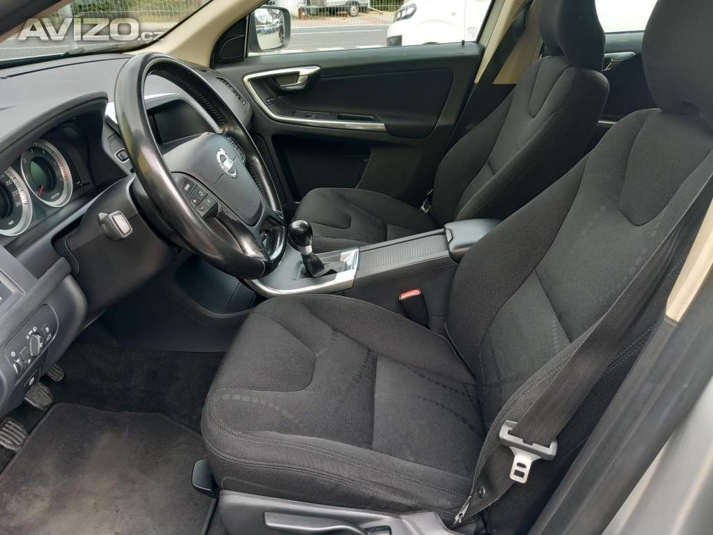 Foto inzerátu Volvo XC60 2,4D5 158kw 4x4 PO ROZVODECH