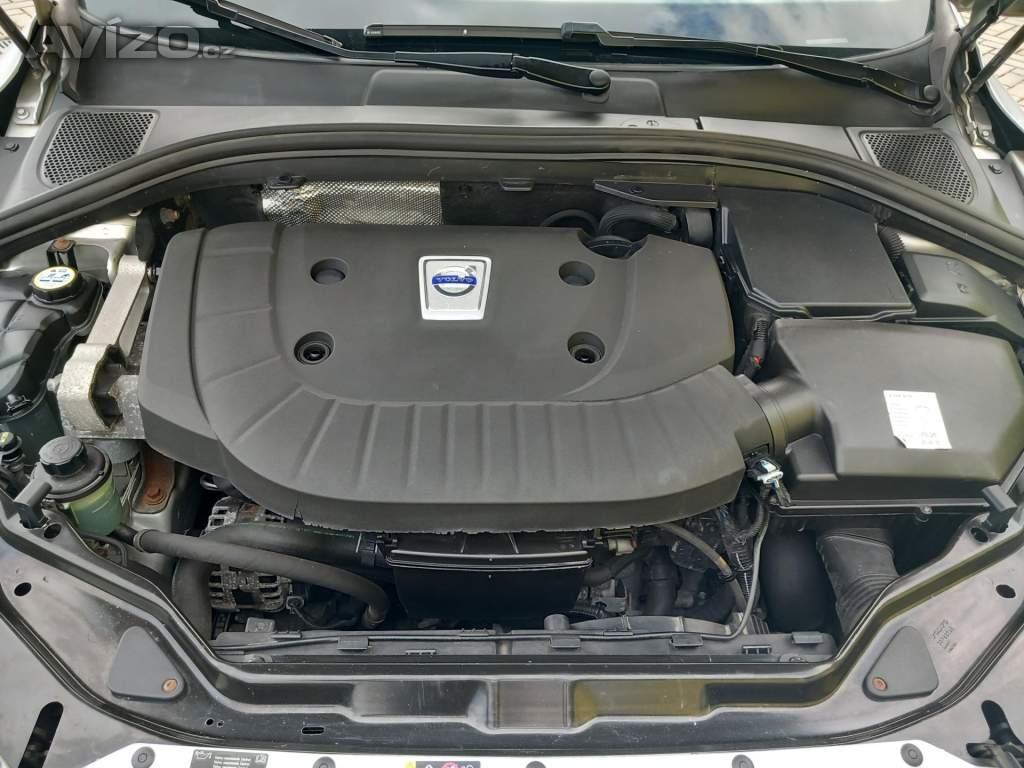 Foto inzerátu Volvo XC60 2,4D5 158kw 4x4 PO ROZVODECH
