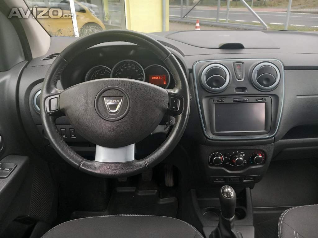 Foto inzerátu Dacia Lodgy 1,2TCe 1.MAJ.KLIMA NAVI TAŽNÉ