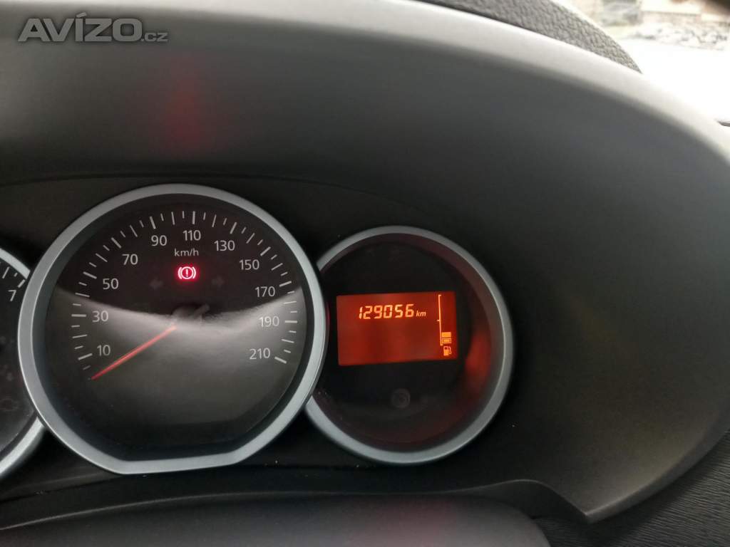 Foto inzerátu Dacia Lodgy 1,2TCe 1.MAJ.KLIMA NAVI TAŽNÉ