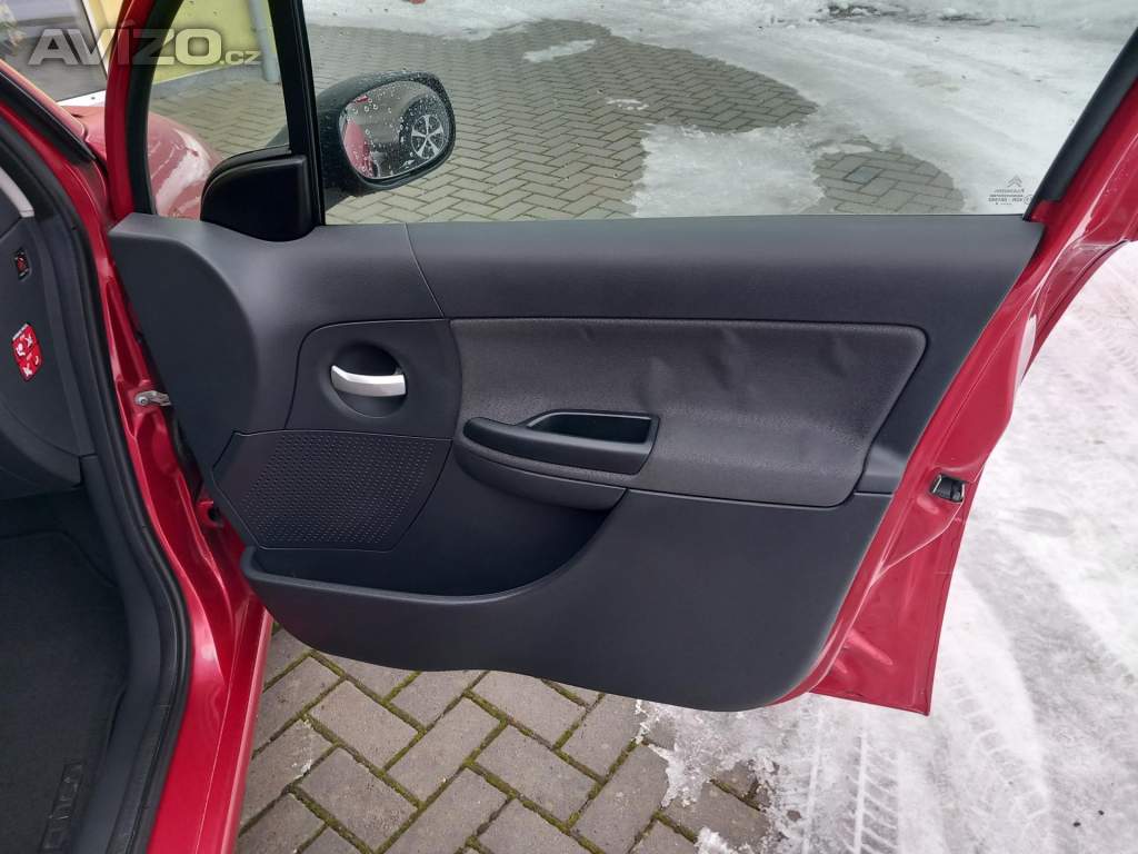 Foto inzerátu Citroën C3 1,4i KLIMA NOVÁ STK BEZ KOROZE