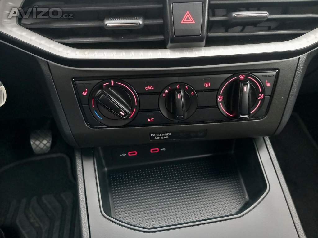 Foto inzerátu Seat Ibiza POUZE 29t.KM! ODPOČET ! 1.MAJ.