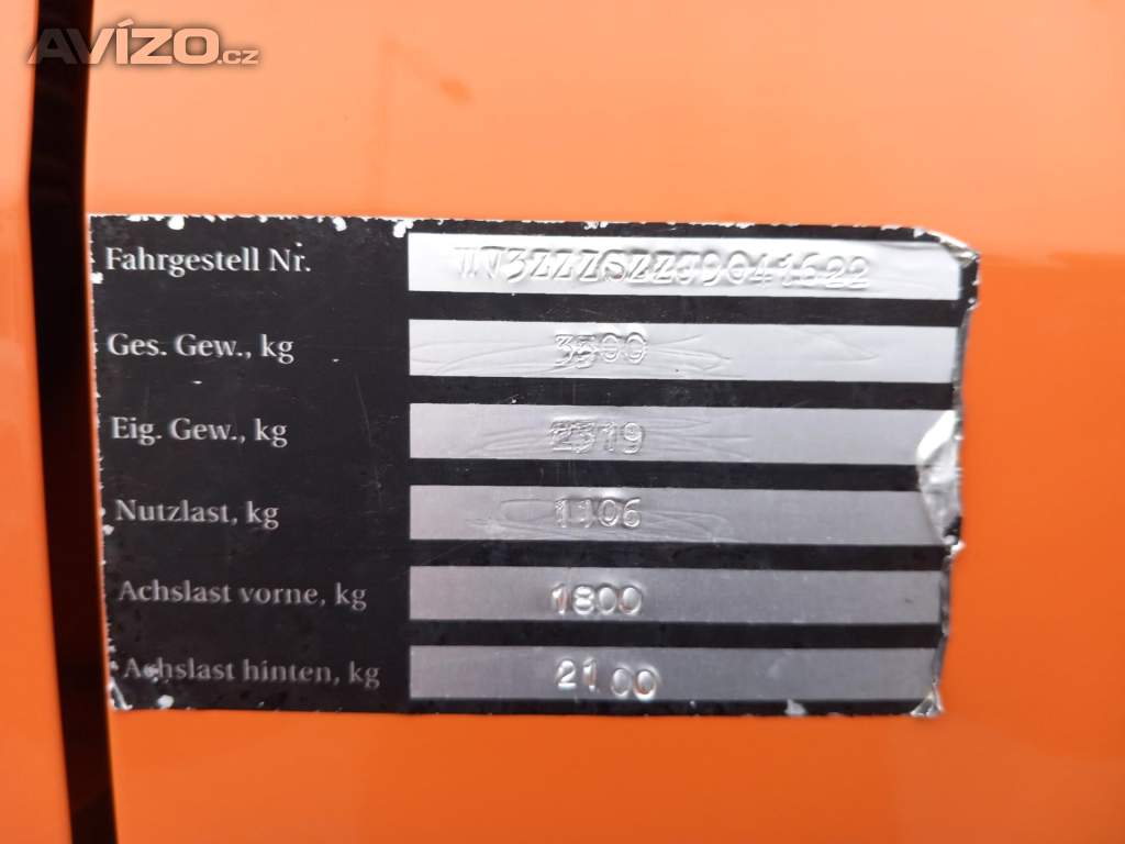 Foto inzerátu Volkswagen Crafter 2,0TDi 103kw 7 MÍST ,ODPOČET !