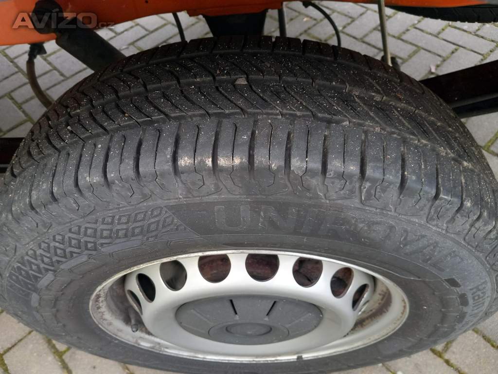 Foto inzerátu Volkswagen Crafter 2,0TDi 103kw 7 MÍST ,ODPOČET !