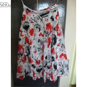 Fotka k inzerátu Hezká plisovaná sukně vel.40 / 17301539