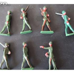 Foto inzerátu Cínoví - vojáčci, indiáni, rytíři a další