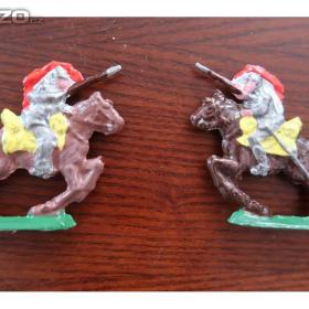 Foto inzerátu Cínoví - vojáčci, indiáni, rytíři a další