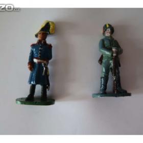 Foto inzerátu Cínové figurky - vojáčci, indiáni, rytíři a další