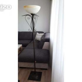 Foto inzerátu Prodám krásný lustr a krásnou stojící lampu