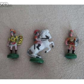 Foto inzerátu Cínoví vojáčci- rytíři, kovbojové, piráti, indiáni a další