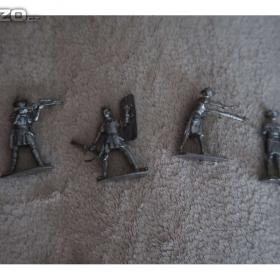 Foto inzerátu vojáci - vojáčci - cínové figurky
