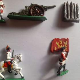 Foto inzerátu vojáci - vojáčci - cínové figurky