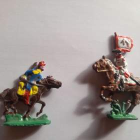 Foto inzerátu vojáci - vojáčci - cínové figurky