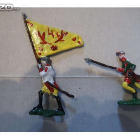 Foto inzerátu Cínové figurky - vojáčci, indiáni, rytíři a další