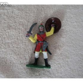 Foto inzerátu Cínové figurky - vojáčci, indiáni, rytíři a další