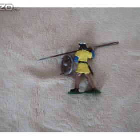 Foto inzerátu Cínové figurky - vojáčci, indiáni, rytíři a další