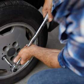 Foto inzerátu  Momentový klíč 40-210Nm nový nepoužitý v plast.pouzdře , záruka