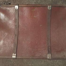 Foto inzerátu Prodám starý kufr