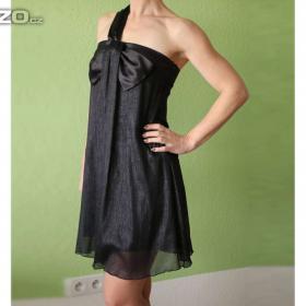 Foto inzerátu Malé černé s mašlí, vel.S