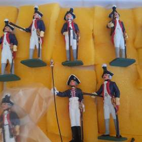 Foto inzerátu Cínové figurky - vojáčci, indiáni, rytíři a další
