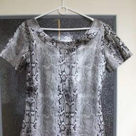 Foto inzerátu Dámská halenka + sukně vel.38