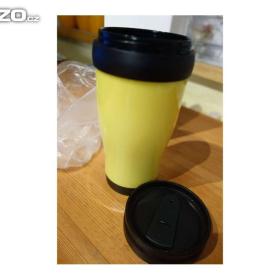 Foto inzerátu Termohrnek s dvojitou stěnou z plastu, 400 ml