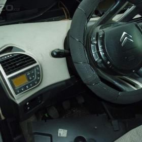 Foto inzerátu CITROEN C4 PICASSO 1.6HDi 9HZ 80kW rv 2008 ROBOTIKA