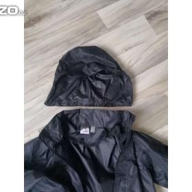 Fotka k inzerátu Prodám šusťákovou bundu na sport / 19432096