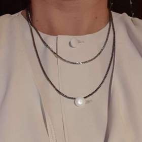 Foto inzerátu Dvojitý řetízek stříbrné barvy