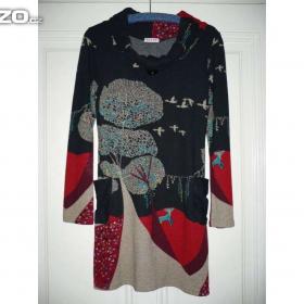 Nové úpletové mini šaty s přírodním motivem, vel. M/L / 15638370