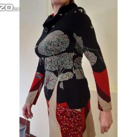 Fotka k inzerátu Nové úpletové mini šaty s přírodním motivem, vel. M/L / 19972234
