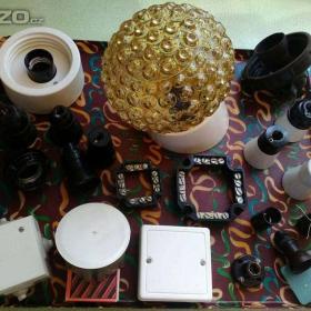 Fotka k inzerátu Objímky E27 i E14, věnečky, krabice, světla ...  / 19664926