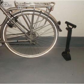 Foto inzerátu Prodám:SLEVA dámské cross kolo KELLYS Athena,vel. 20, stříbrné za 5.300,- Kč